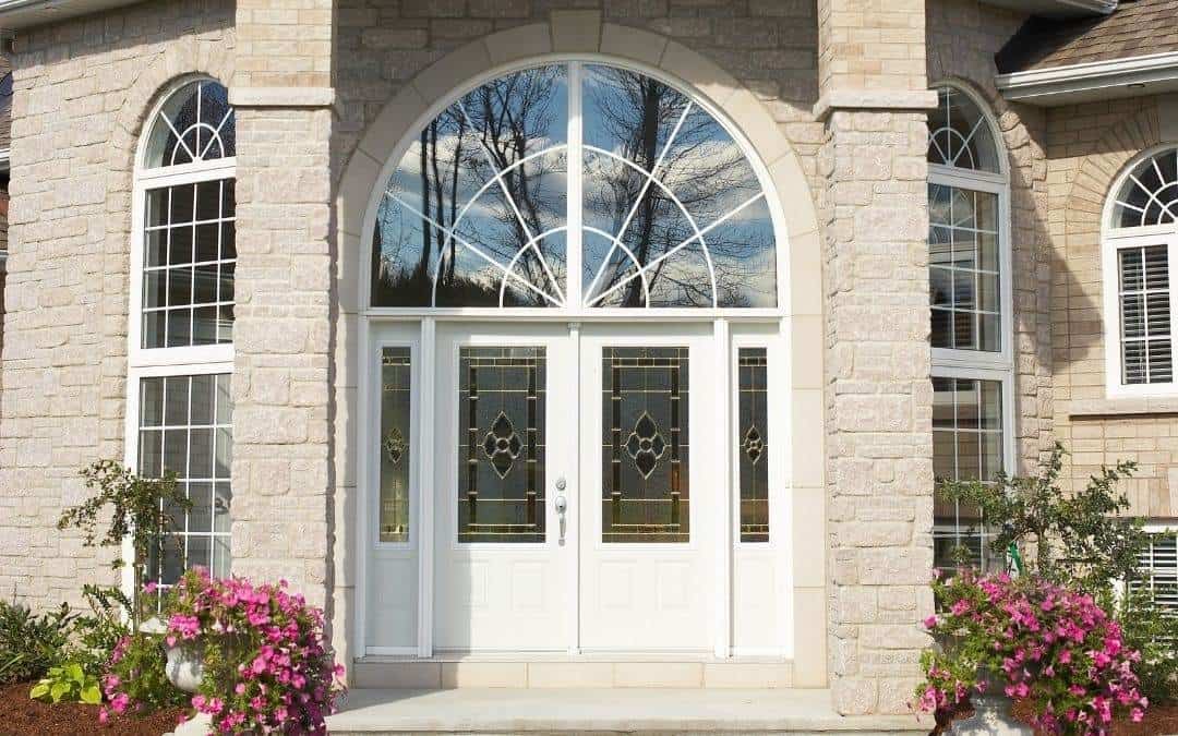 New-windows-home-needs-facelift-Weaver-Barrie