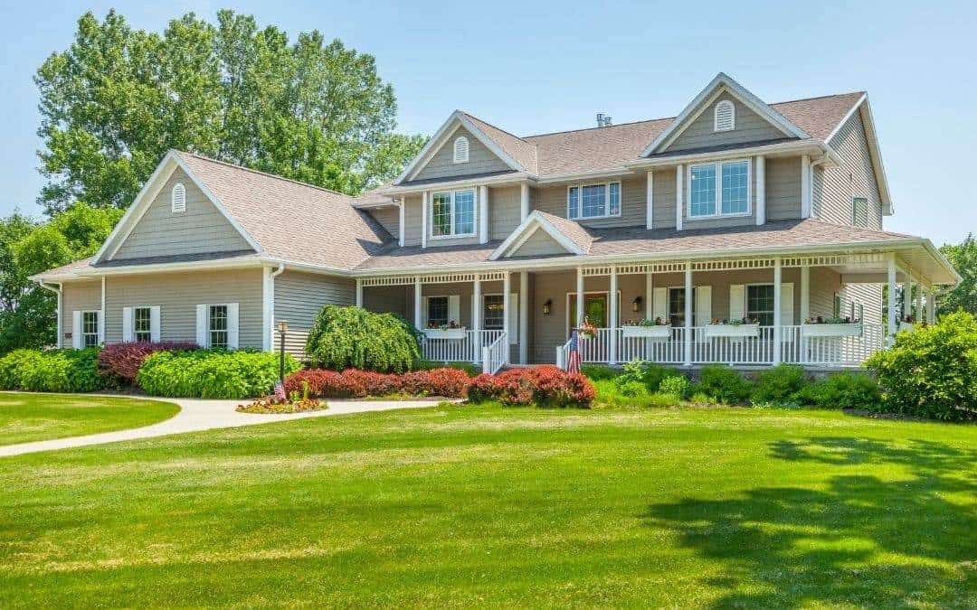 maintenance-free-exterior-professional-exterior-renovations-Weaver-Barrie