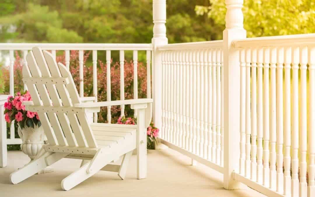 come-sit-on-the-porch-Weaver-Exterior-Remodeling