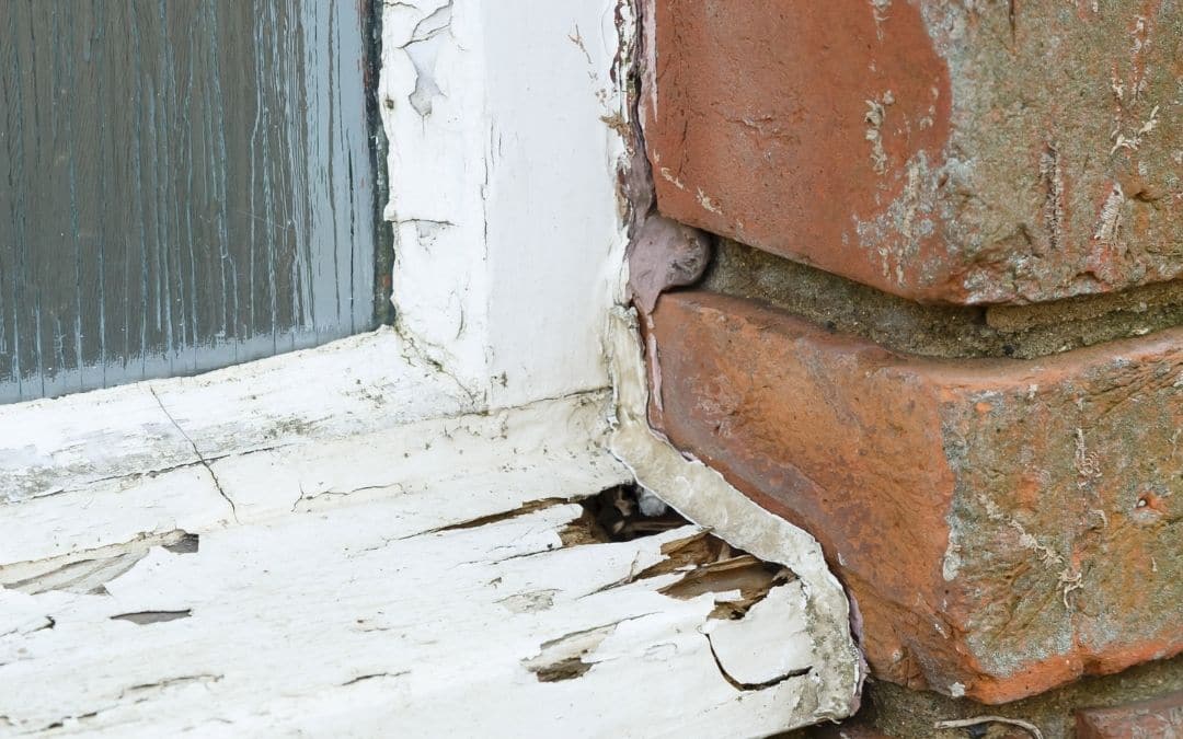 window-disrepair-on-resale-home-Weaver-Exterior