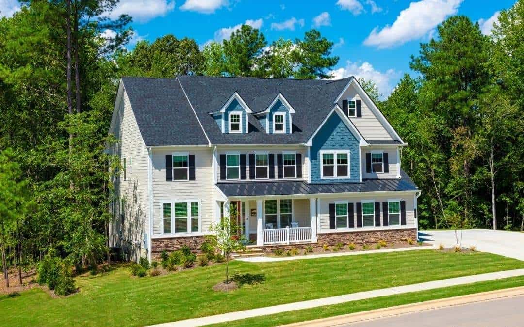 vinyl-or-aluminum-siding-for-a-maintenance-free-home