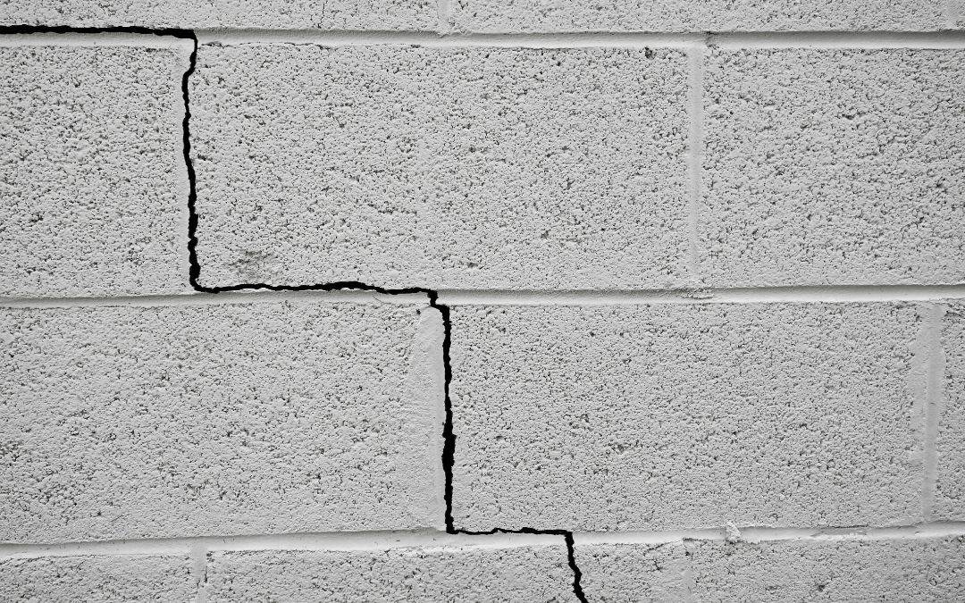 Masonry-Helps-Provide-Protection-From-Weather-Unless-Cracks