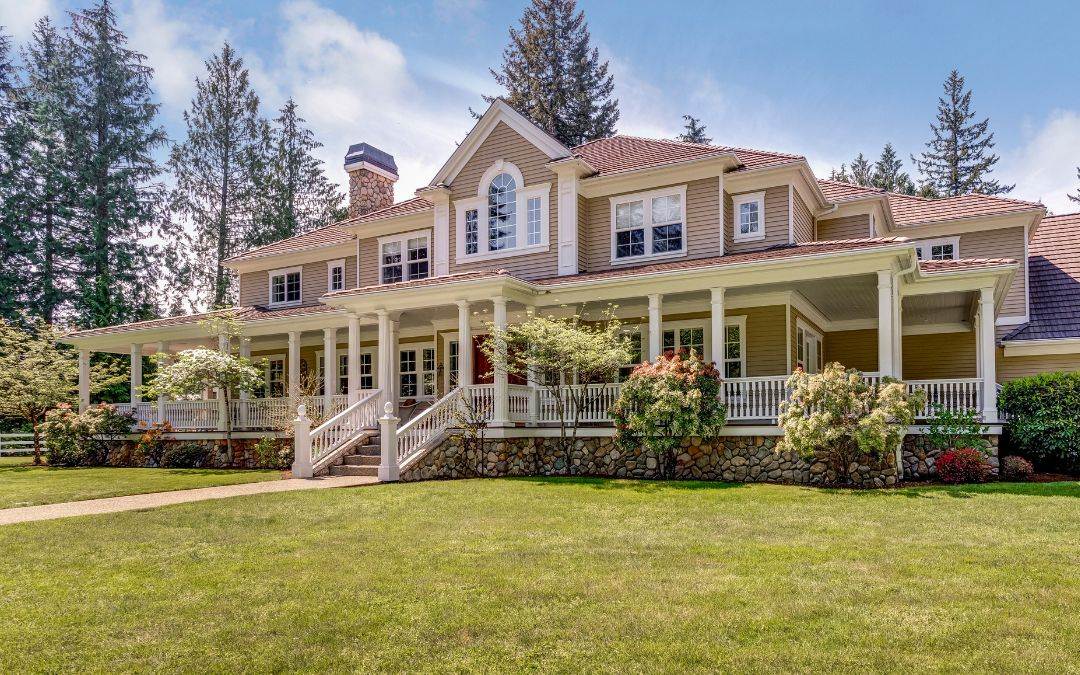 Exterior-Home-Design-Trends-For-2023-Wraparound-Porches