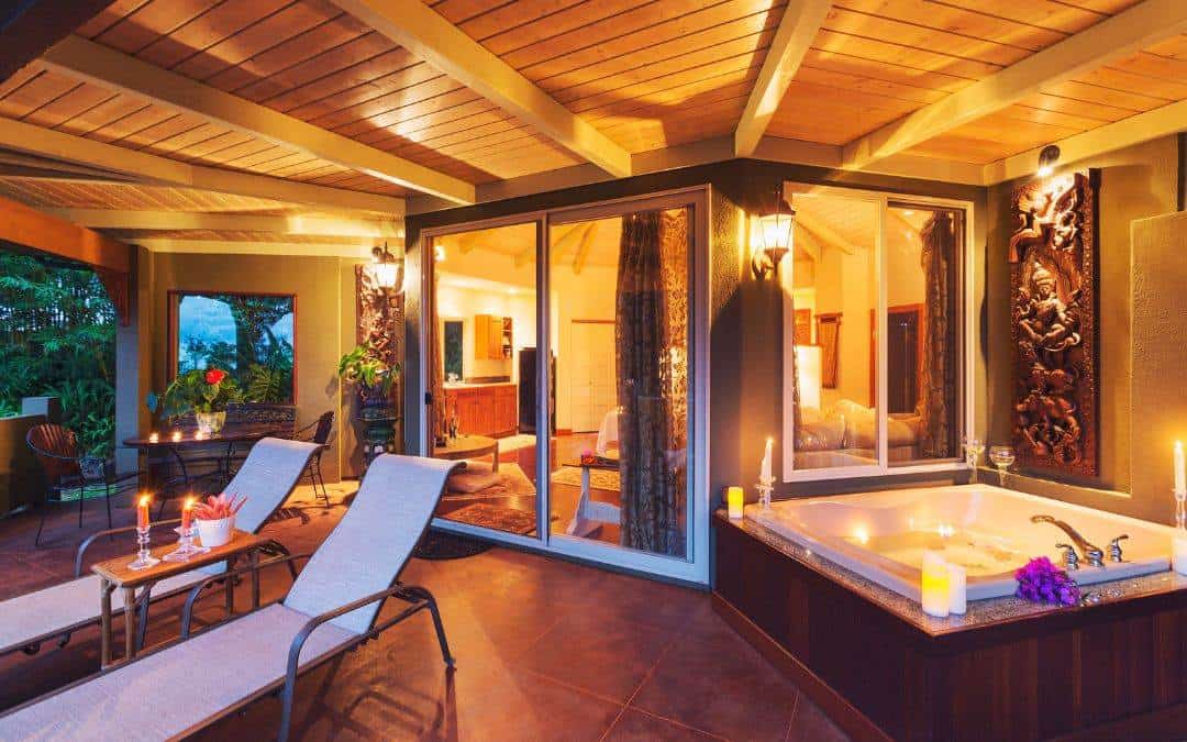 Overhangs-And-Alcoves-Exterior-Home-Design-Trends-For-2023