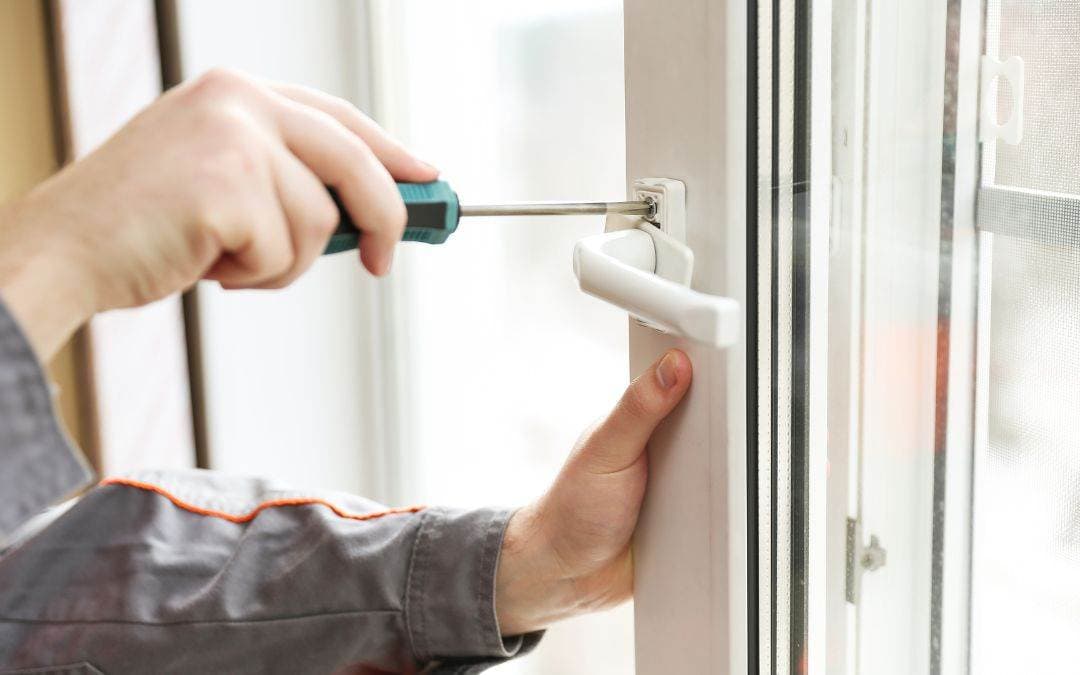 Replace-Damaged-Hardware-Asap-To-Extend-The-Life-Of-Your-Windows