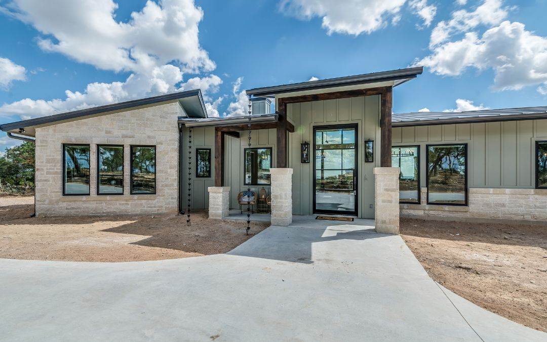 home-exterior-trends-for-2024-eclectic-designs