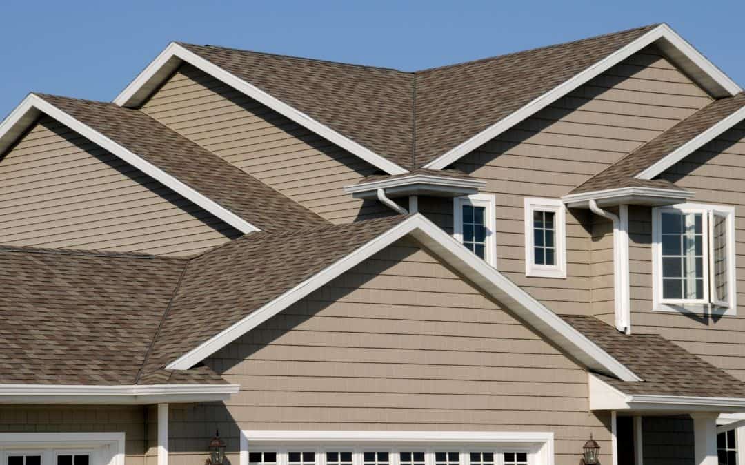siding-needs-properly-functioning-eavestrough-soffit-and-fascia
